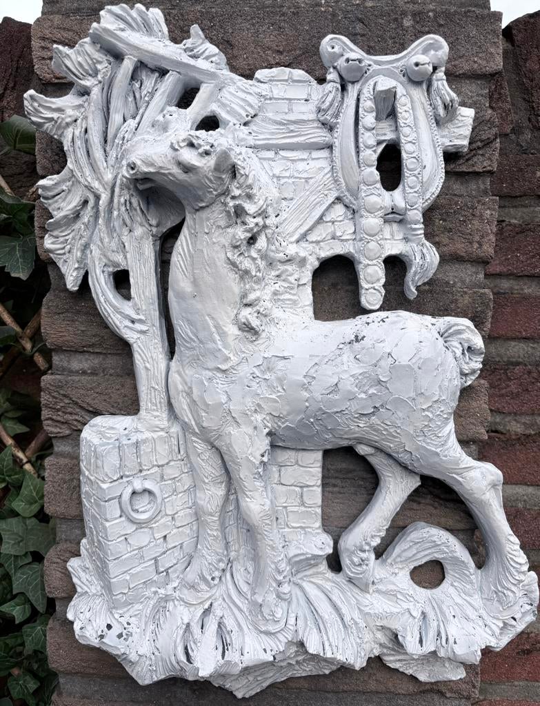 Betonnen muur hanger paard, Tuin en Terras, Tuinbeelden, Ophalen, Zo goed als nieuw