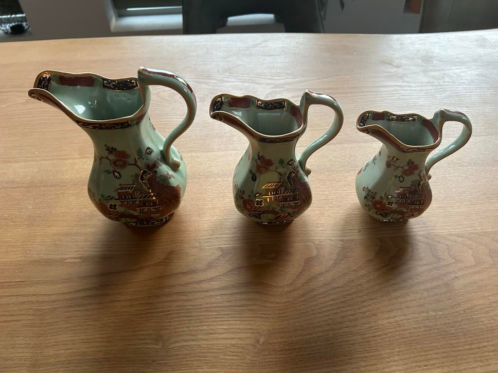 Pagoda decor kannen-Graduated Ironstone Jugs, Ophalen of Verzenden
