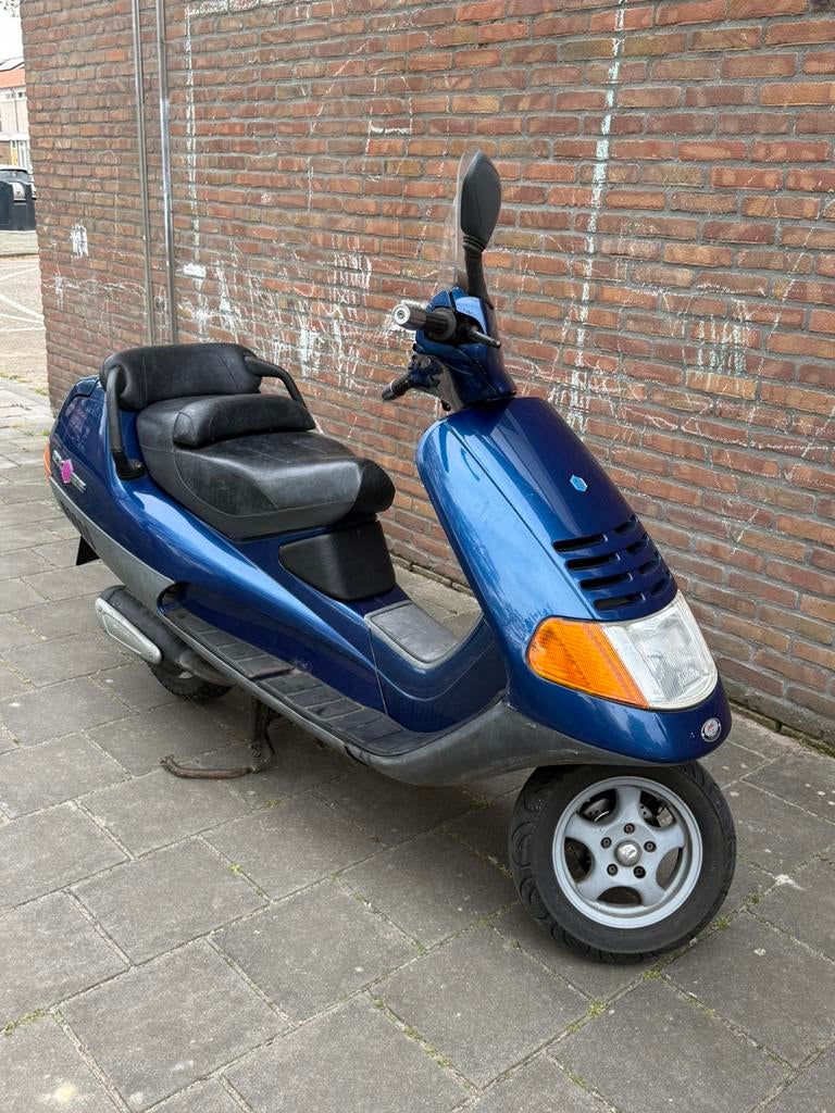 Piaggio hexagon 125cc duits papieren, Ophalen, Zo goed als nieuw, Benzine, Overige modellen