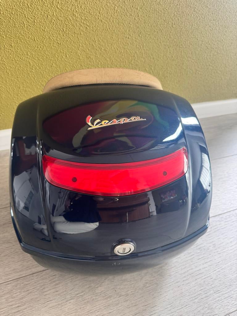 Vespa topkoffer donkerblauw, Ophalen of Verzenden, Zo goed als nieuw, Overige typen, Vespa