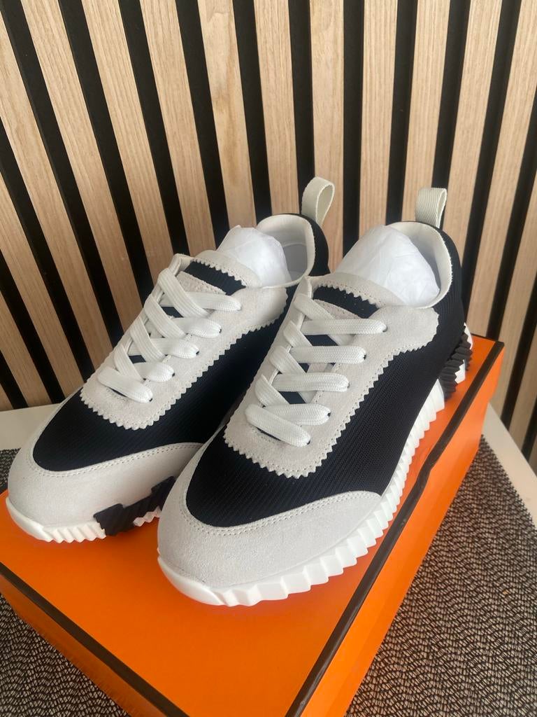 Nieuwe zwart-witte sneakers, maat 38, Kleding | Dames, Schoenen, Ophalen of Verzenden, Nieuw, Zwart, Sneakers of Gympen