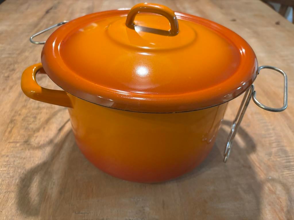 Vintage Oranje emaille frituurpan met deksel en mandje, 2 tot 3 liter, Ophalen of Verzenden, Gebruikt, Uitneembare binnenpan