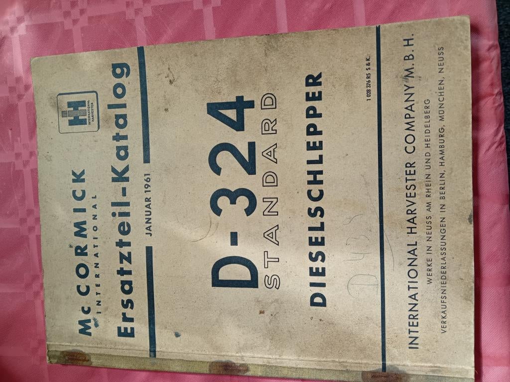 McCormick D-324 Standard Dieselschlepper Ersatzteil-Katalog, Ophalen, Gelezen, Autotechniek, International Harvester Company M.B.H.
