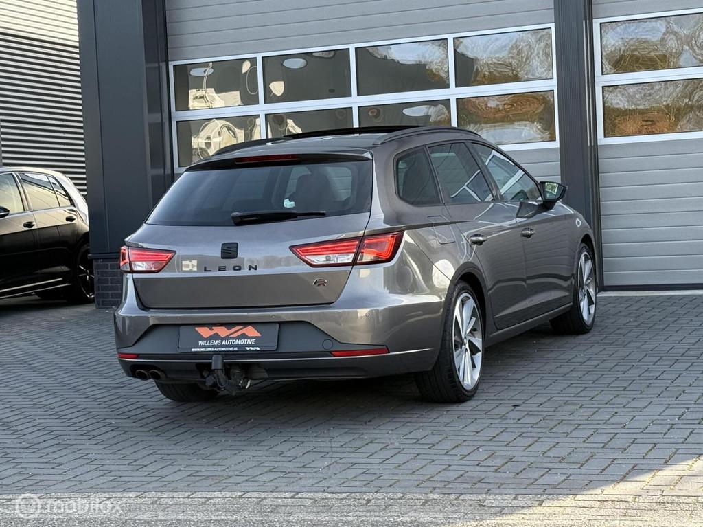 Seat Leon ST 1.8 TSI FR DSG-Pano-DCC-Trekhaak-Apple CarPlay, 1272 kg, Zwart, 4 cilinders, LED verlichting