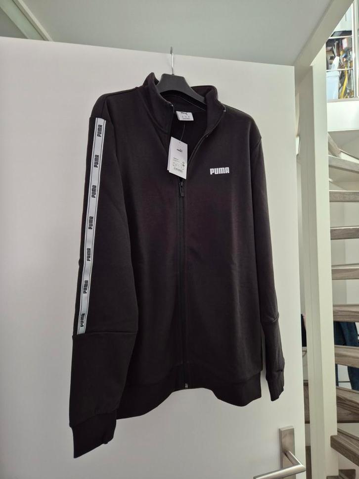 Puma trainingsjack zwart met logo op mouw - Nieuw, Kleding | Heren, Truien en Vesten, Nieuw, Overige maten, Zwart, Ophalen of Verzenden