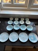 Gusta 16-delig tapas servies lichtblauw met wit, Huis en Inrichting, Keuken | Servies, Keramiek, Ophalen of Verzenden, Zo goed als nieuw