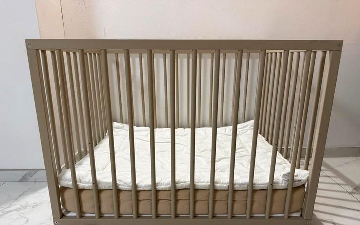 Baby box, Kinderen en Baby's, Babywiegjes en Ledikanten, Zo goed als nieuw, Ledikant, Ophalen of Verzenden