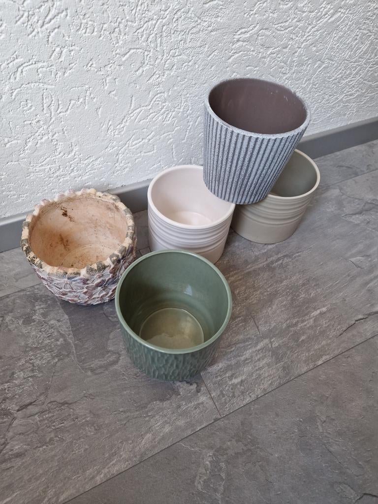 Bloempot 5 stuks, Rond, Ophalen of Verzenden, Aardewerk, Minder dan 40 cm