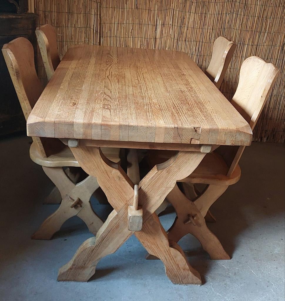Oude robuuste eiken tafel met 4 stoelen, Huis en Inrichting, Tafels | Eettafels, Ophalen, Gebruikt, Rechthoekig, 50 tot 100 cm