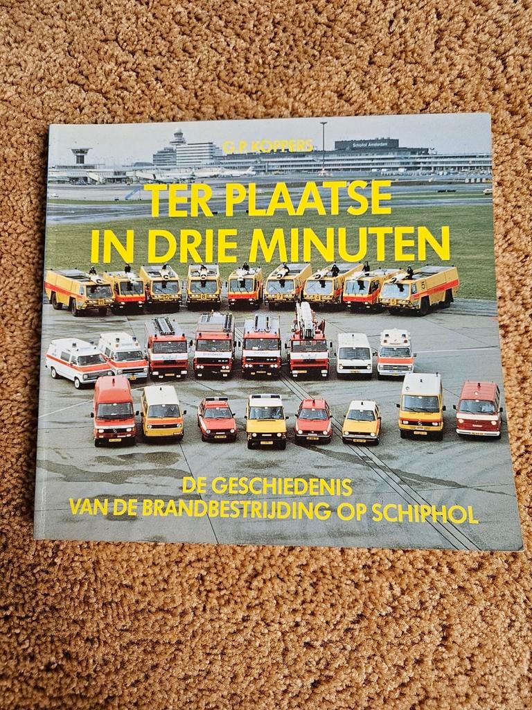 G.P. Koppers - geschiedenis van brandbestrijding schiphol, Verzamelen, Ophalen of Verzenden, Nieuw, Boek of Tijdschrift