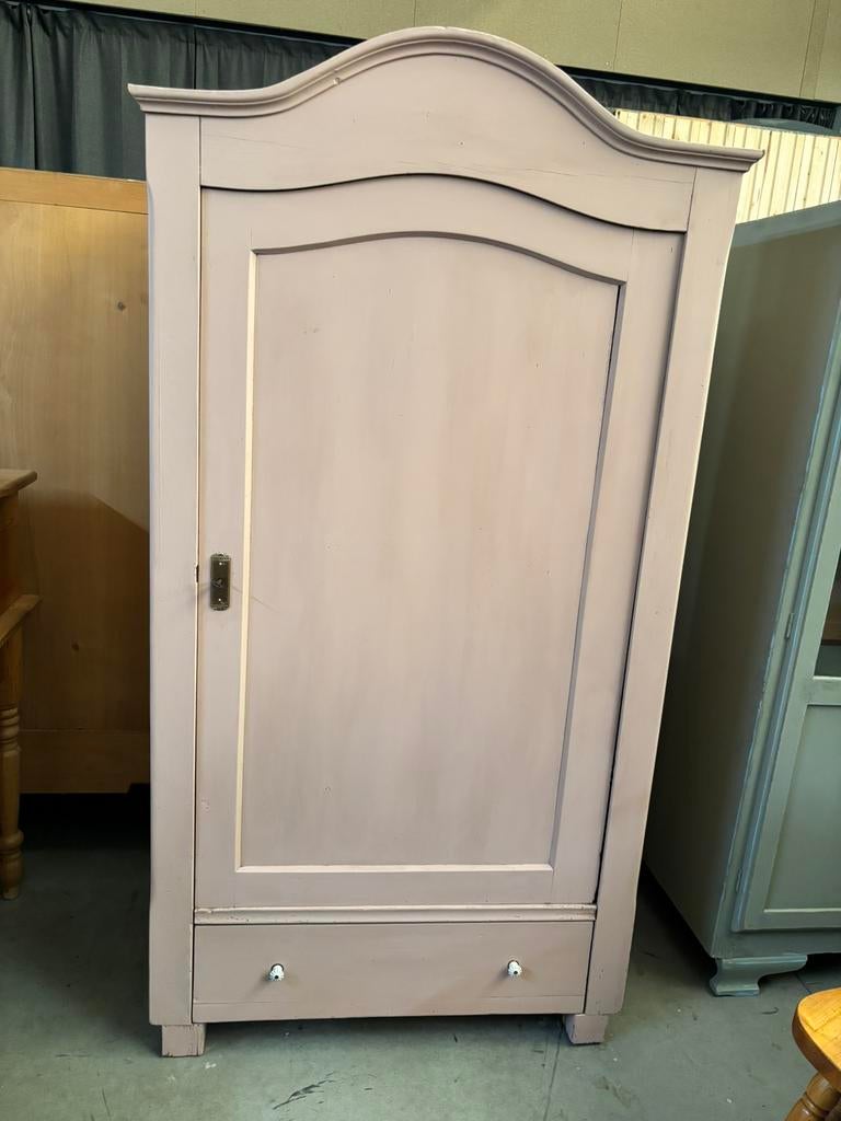 Brocante kledingkast, Kinderen en Baby's, Kinderkamer | Commodes en Kasten, Ophalen, Studio Larilo, Kast, 50 tot 70 cm