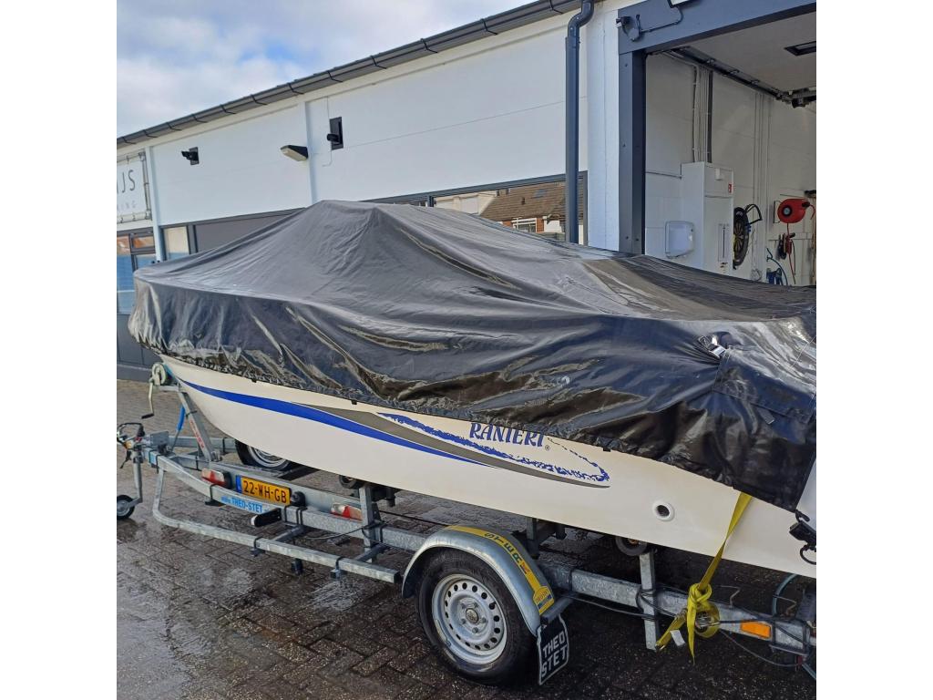 Ranieri Zeer nette Ranieri Azzurra, Watersport en Boten, 70 pk of meer, Gebruikt, 3 tot 6 meter, Polyester