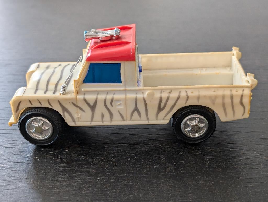 Oude model autootjes, Ophalen