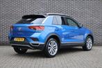 Volkswagen T-Roc 1.5 TSI 150pk DSG Sport | Panoramadak | Nav, Auto's, Volkswagen, 12 maanden, Stof, Blauw, Origineel Nederlands