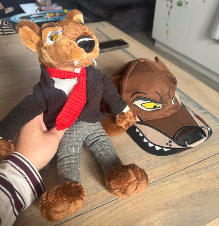 Efteling Roodkapje Wolf Knuffel en Pet - Origineel, Verzamelen, Efteling, Gebruikt, Overige typen, Ophalen of Verzenden