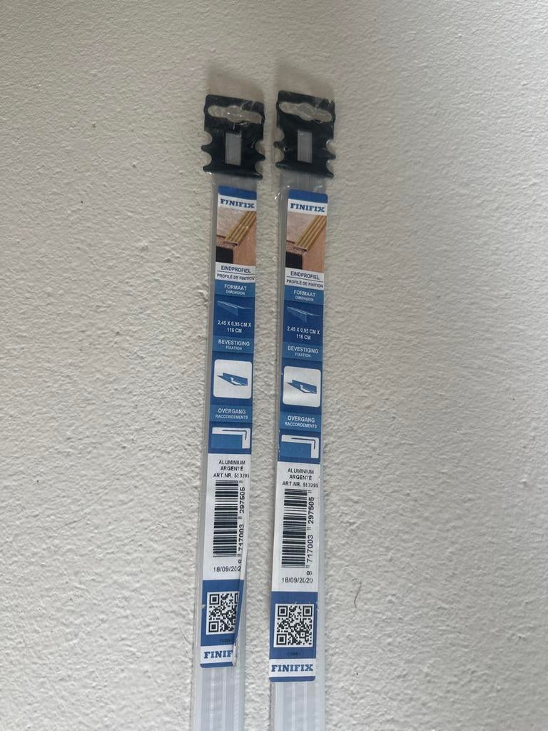 Finifix Eindprofiel Aluminium Zilver 2 stuks, Doe-het-zelf en Verbouw, Plinten en Afwerking, Overige materialen, 100 tot 150 cm