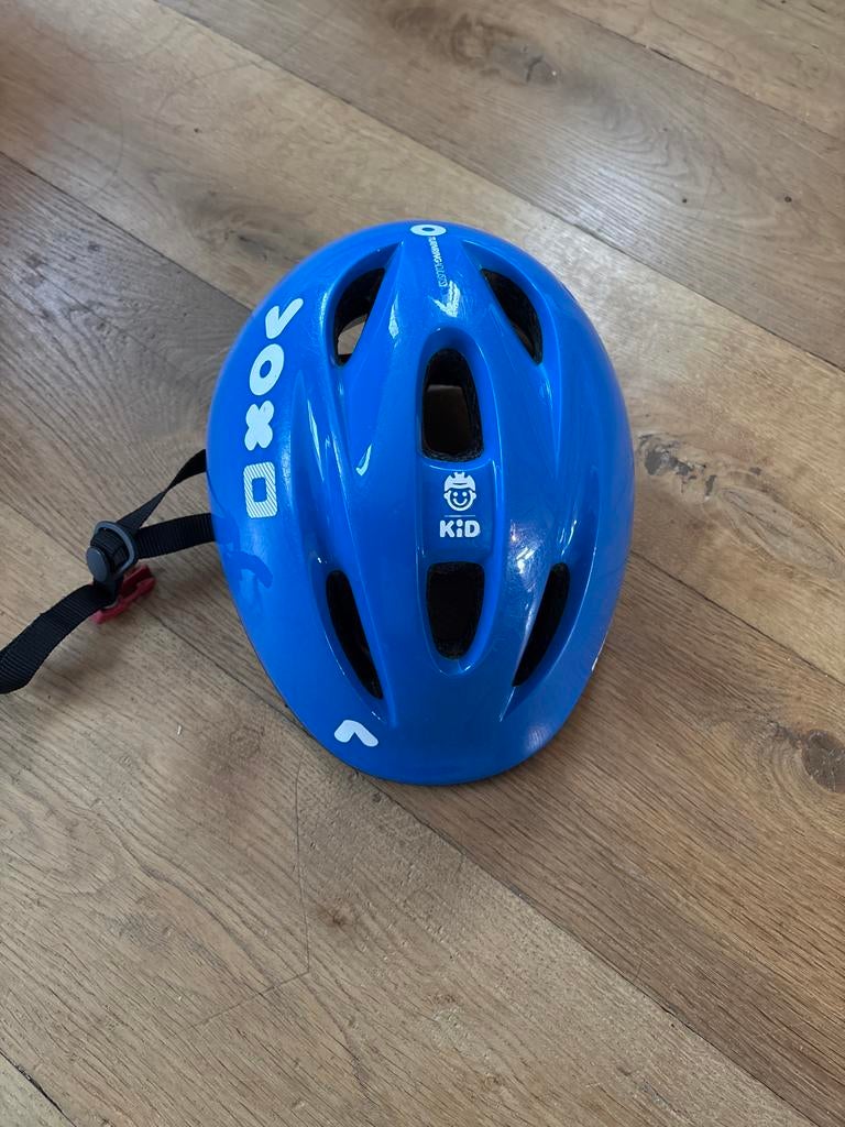 Blauwe Btwin kinderfietshelm, Ophalen of Verzenden, Zo goed als nieuw, Overige maten, Jongen of Meisje