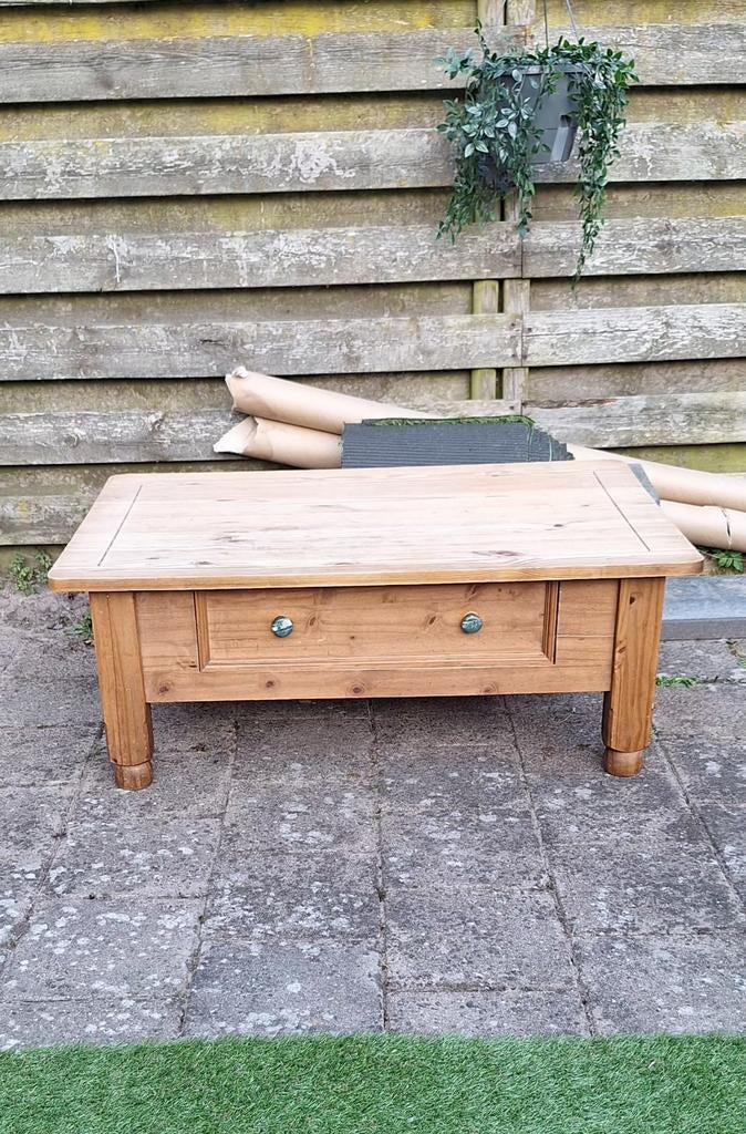 GRATIS  in Raalte ; salontafel , pc kast en tv kast, Huis en Inrichting, Kasten | Televisiemeubels, Ophalen, 25 tot 50 cm, 50 tot 100 cm