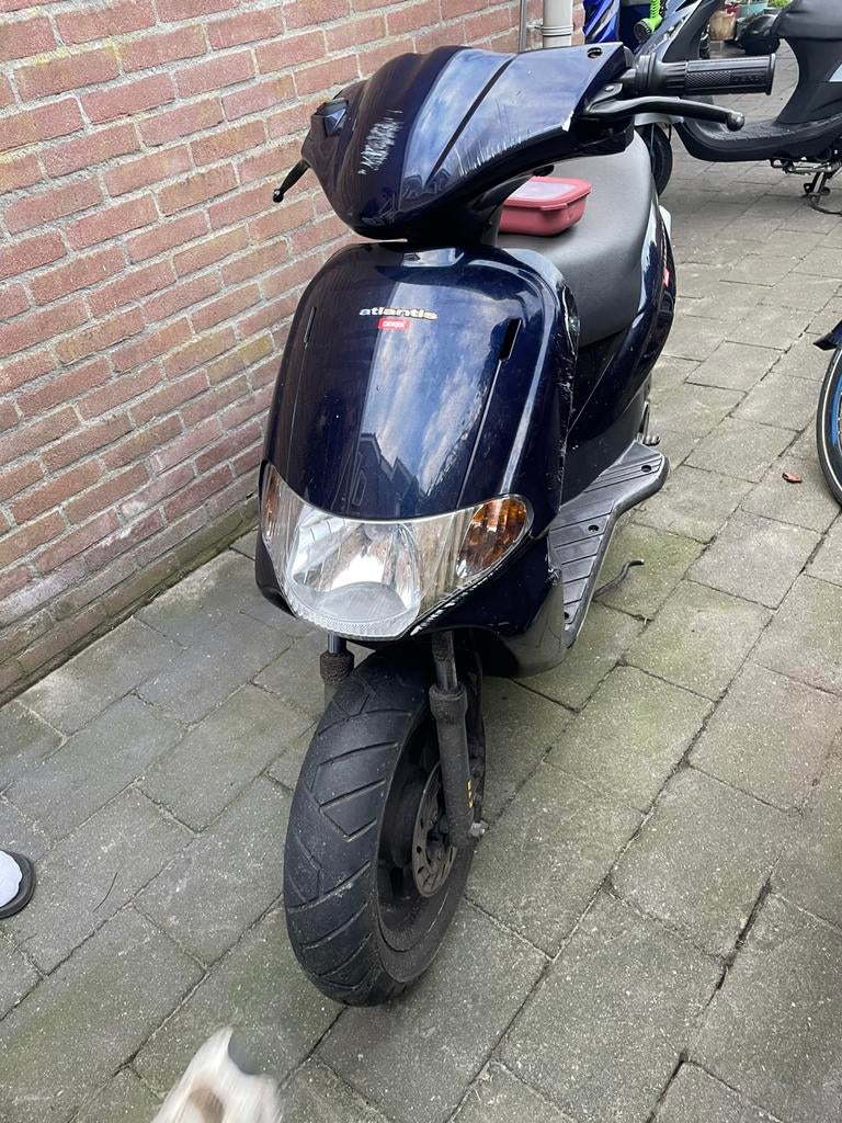 Derbi atlantis onderdelen, Fietsen en Brommers, Ophalen, Zo goed als nieuw, Benzine, Overige modellen