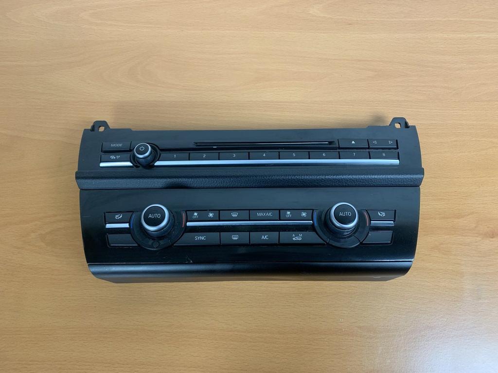 bmw 5 serie F10 F11 radio en klimaat bediening 935359501, Gebruikt, -, -, Ophalen of Verzenden