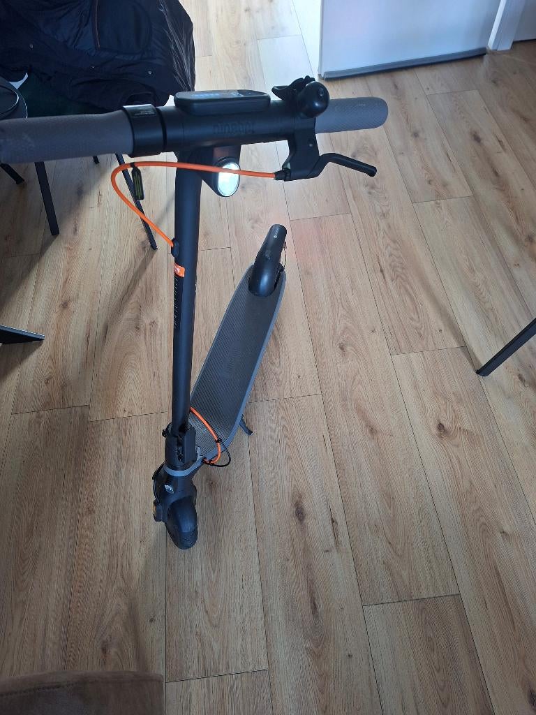 Ninebot e2 plus elektrische step, Fietsen en Brommers, Steps, Ophalen of Verzenden, Zo goed als nieuw, Elektrische step (E-scooter)