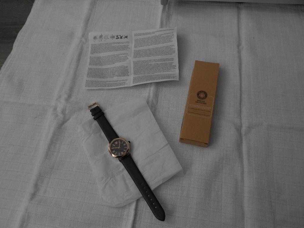 Nieuwe dameshorloge - rosé goudkleurige kast, Overige merken, Overige materialen, Polshorloge, Nieuw