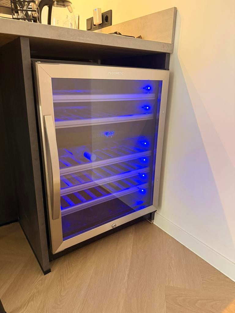 Dometic S46G wijnkoelkast 2 zones, Witgoed en Apparatuur, Koelkasten en IJskasten, Ophalen, Zo goed als nieuw