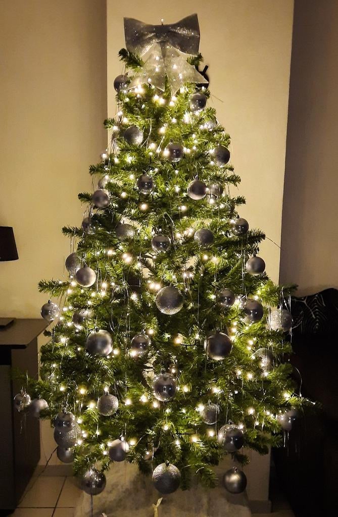 Kunst kerstboom incl. Lampjes en kerstballen, Diversen, Kerst, Ophalen