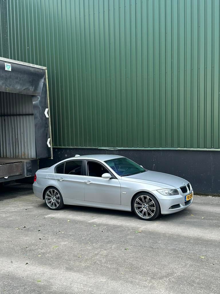 BMW 3-Serie 1.6 I 316 90KW 2008 Grijs, Auto's, BMW, 1599 cc, 4 cilinders, 122 pk, Origineel Nederlands