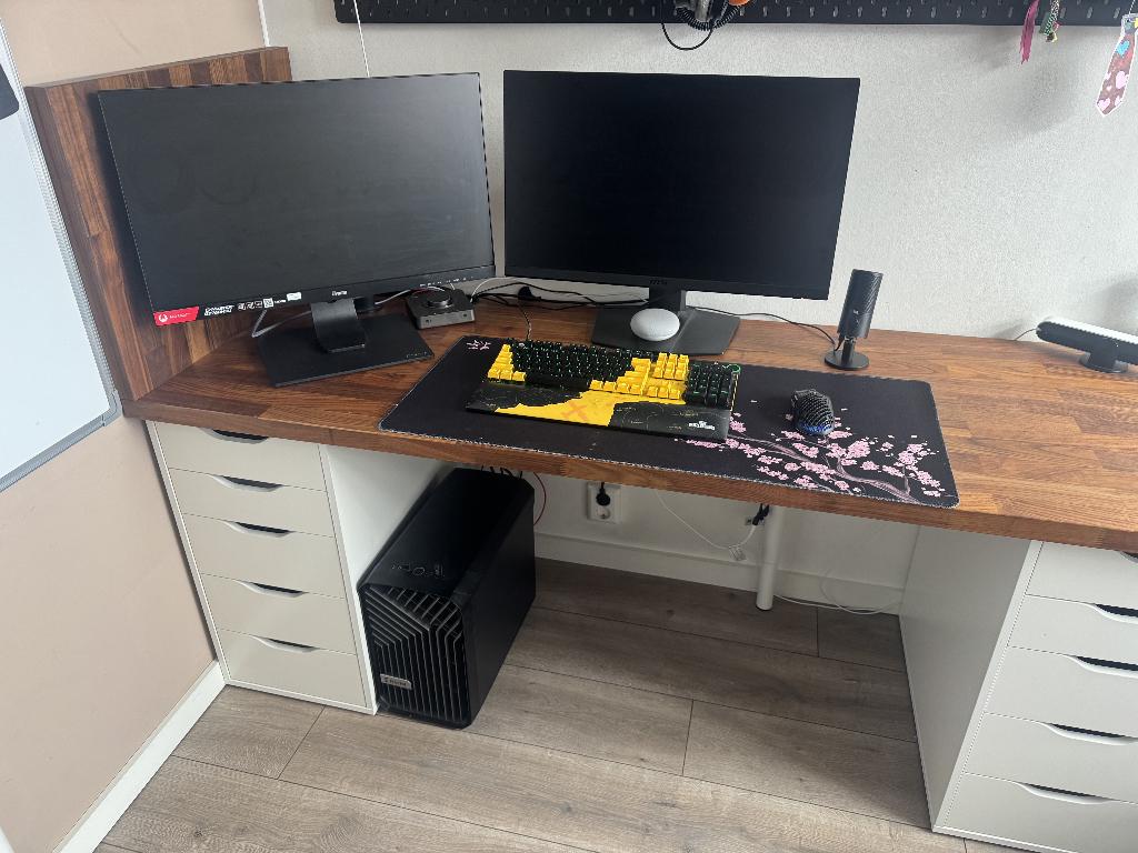 Game PC RTX 4060 Ti + 2x 27” 165Hz/180Hz Monitor, Computers en Software, Desktop Pc's, Ophalen, 32 GB, Zo goed als nieuw, Gaming