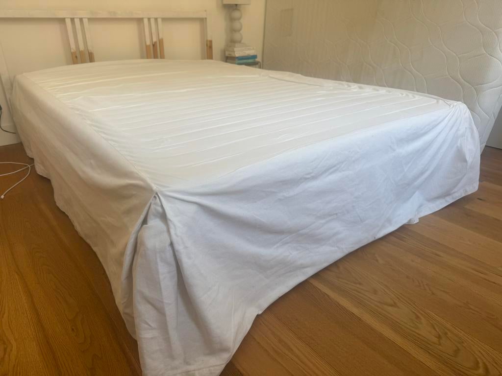 Gratis IKEA houten twijfelaar bed 140x200 zonder lattenbodem, Ophalen, Gebruikt, Wit, 140 cm