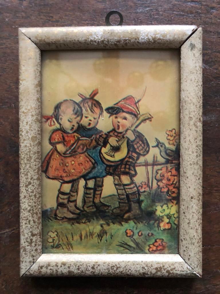Vintage kinderprent in lijst - zingende kinderen, Ophalen of Verzenden, Zo goed als nieuw, Voor 1940, Prent