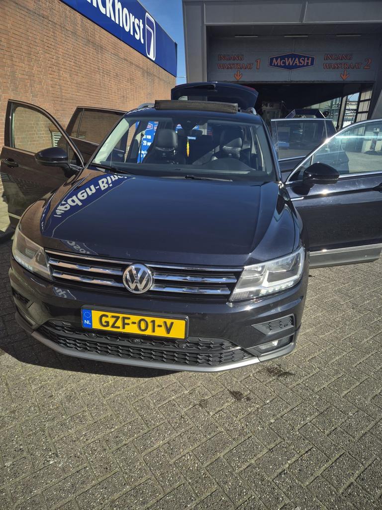 Volkswagen Tiguan 1.4 TSI 150pk 6-DSG 2018 Zwart, Auto's, Volkswagen, 1800 kg, 4 cilinders, 7 stoelen, Zwart