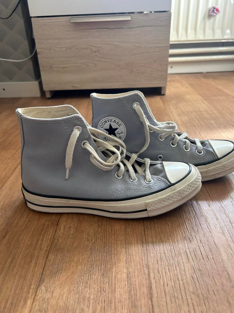 Converse All Stars Limited Edition Chuck Taylor lichtgrijs, Nieuw, Ophalen of Verzenden, Sneakers of Gympen, Grijs
