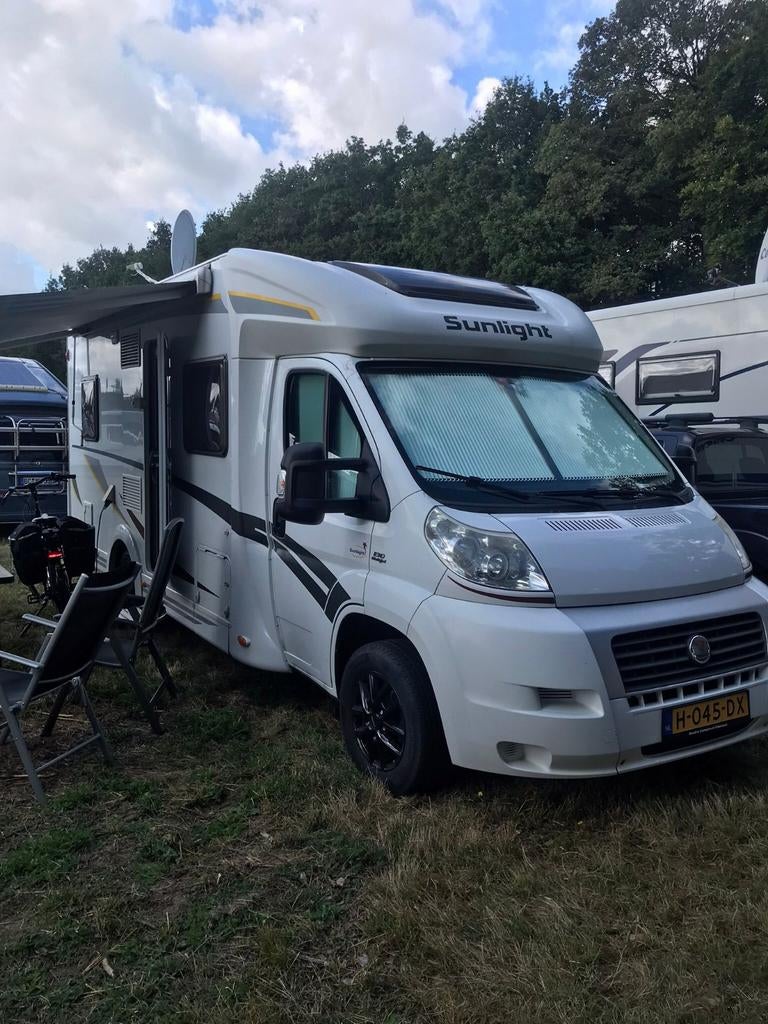 Sunlight Capron T64 Camper 2012 - Compleet Uitgerust, Caravans en Kamperen, Campers, Chemisch toilet, Standaard zit, Sunlight