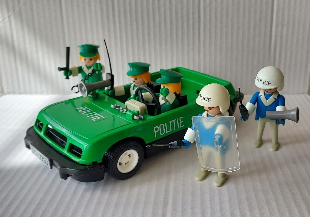 Playmobil Politiewagen met agenten vintage 1976, Kinderen en Baby's, Speelgoed | Playmobil, Ophalen of Verzenden, Gebruikt, Complete set