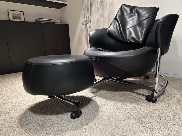 Cassina Girotonda fauteuil met poef, Ophalen, Zo goed als nieuw, 125 tot 150 cm, 75 tot 100 cm