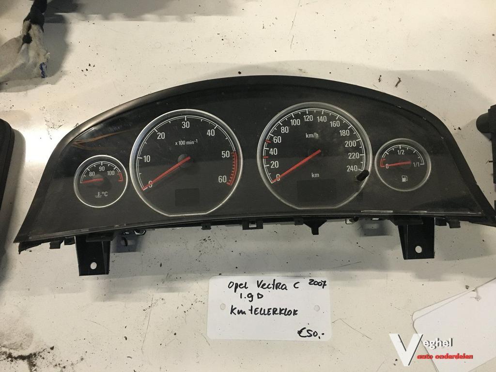 Opel Vectra C Stationwagen 2007 1.9 dcti  Km Tellerklok