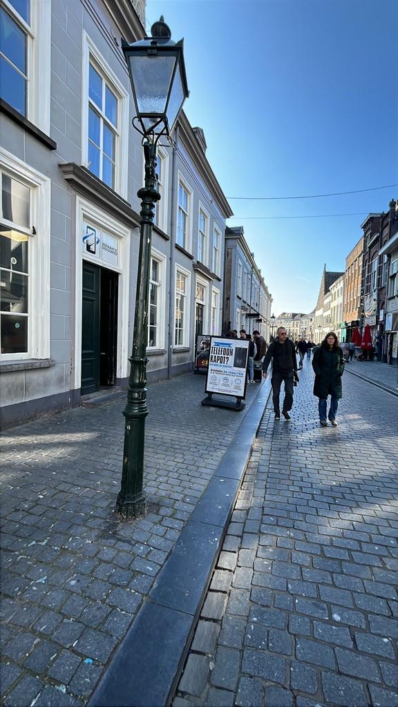 Goedlopende telefoonwinkel in hartje Breda – toplocatie