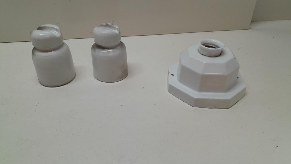 Antieke plafonnière plafondlamp porselein isolator brocant, Ophalen