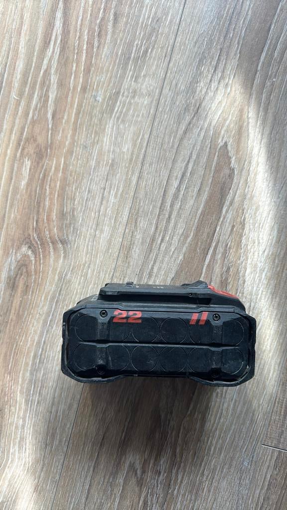 Hilti accu 22-195, Ophalen of Verzenden, Gebruikt