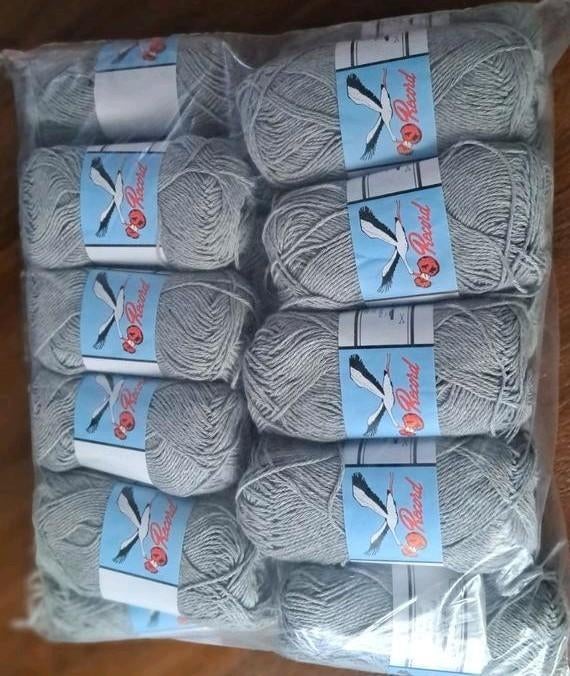 Pakket Record Garen Grijs - 20 Bollen Brei- en Haakgaren, Hobby en Vrije tijd, Ophalen of Verzenden, Nieuw, Breien of Haken, Wol of Garen