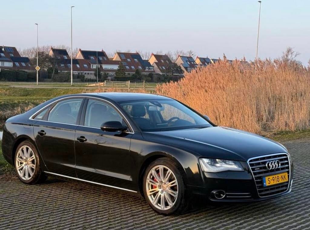Audi A8 4.2 FSI 273KW Quattro Tiptronic 2010 Zwart topstaat, Automaat, 371 pk, Zwart, Vierwielaandrijving