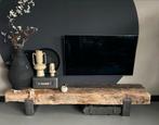 Robuust TV-meubel van oude eiken balken (gebinten), Gebruikt, Eikenhout, Ophalen of Verzenden, 200 cm of meer