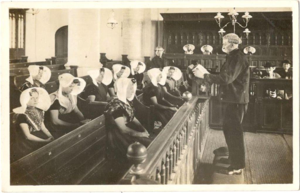 Klederdracht Zeeland Zuid-Beveland  1930, Verzenden, 1920 tot 1940, Gelopen, Klederdracht
