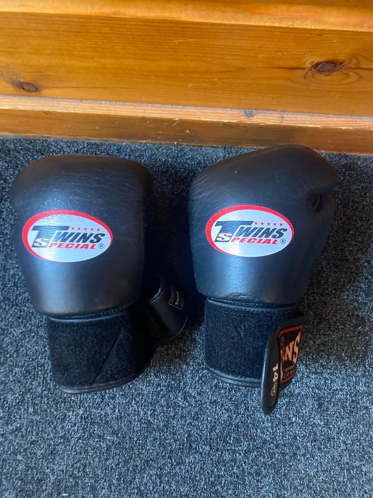 Twins Special Bokshandschoenen Maat 14 oz, Sport en Fitness, Vechtsporten en Zelfverdediging, Ophalen of Verzenden, Gebruikt, Overige