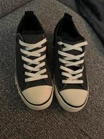 Ugg gympen, Kleding | Dames, Schoenen, Ophalen of Verzenden, Zo goed als nieuw, Sneakers of Gympen