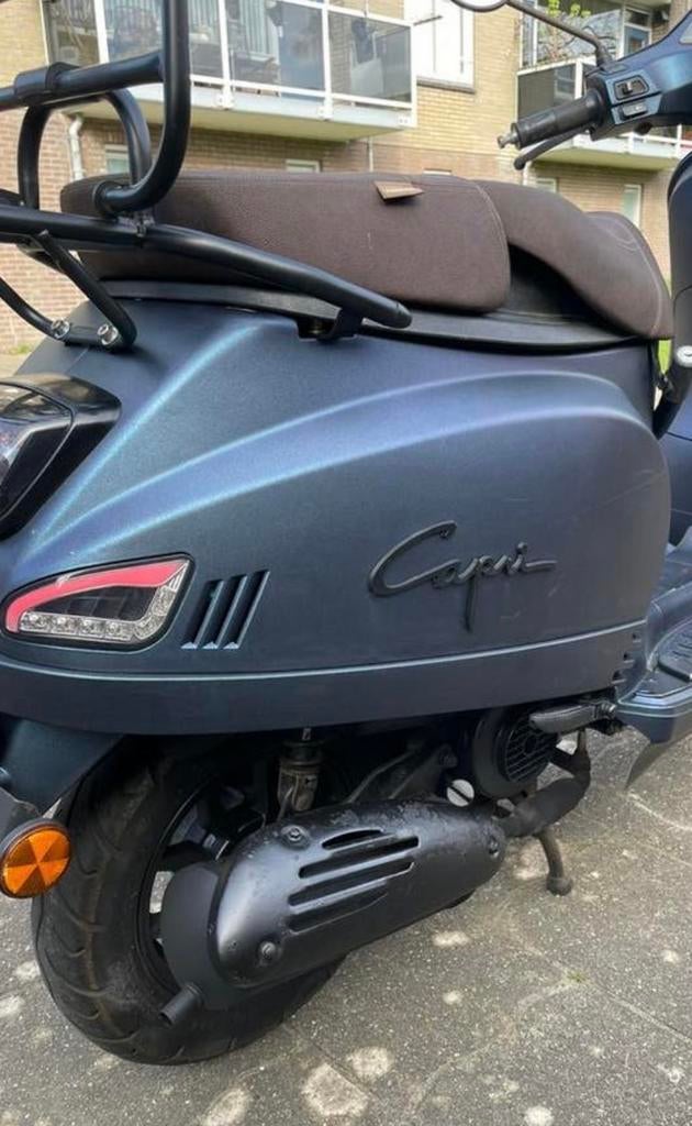 Gevraagd achterkap rechts China GY6 Midnight Blue, Ophalen of Verzenden, Zo goed als nieuw, Kap, Overige merken