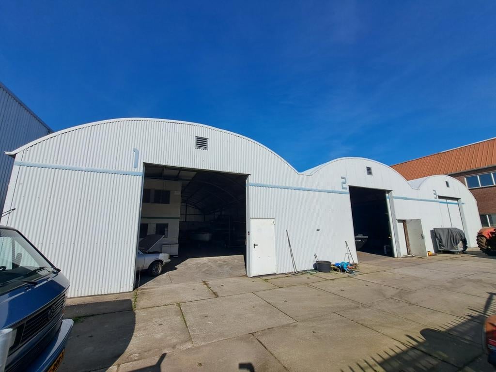 Ruime opslagloods met kantoorruimte te koop. Zelf demonteren, Ophalen