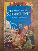 P. Stewart -  De vloek van de schemergluiperd, Ophalen of Verzenden, Zo goed als nieuw, P. Stewart